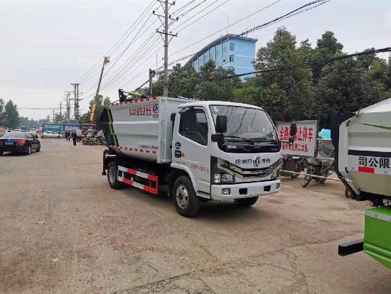 東風(fēng)小多利卡國六藍(lán)牌無泄漏后裝壓縮垃圾車